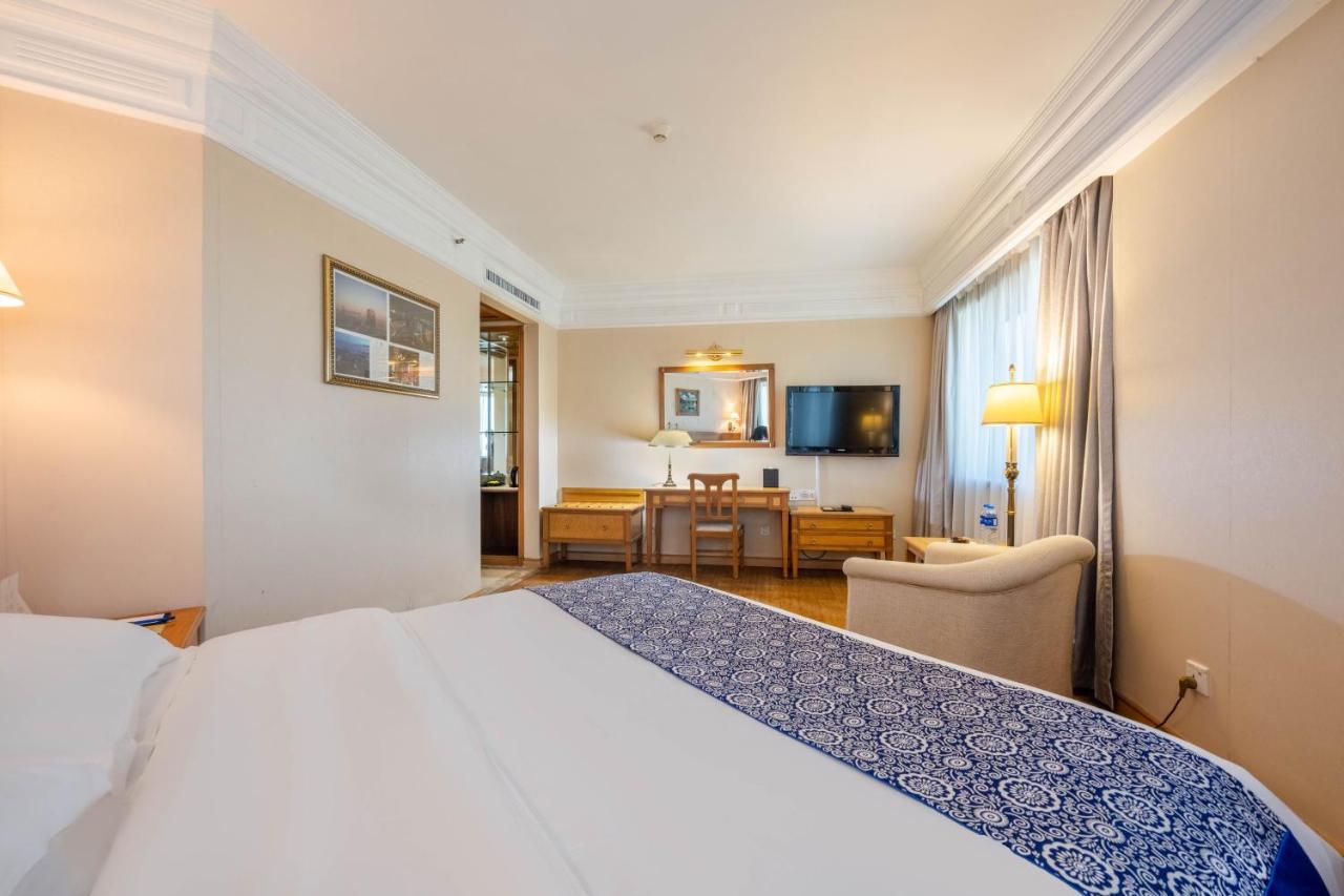 Hotel Silverland Ντονγκουάν Εξωτερικό φωτογραφία