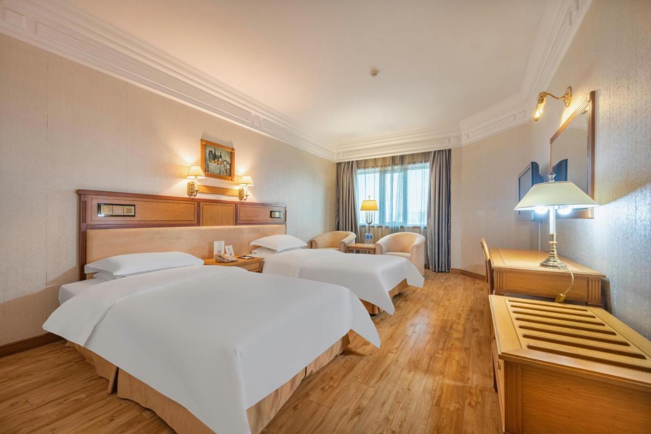 Hotel Silverland Ντονγκουάν Εξωτερικό φωτογραφία