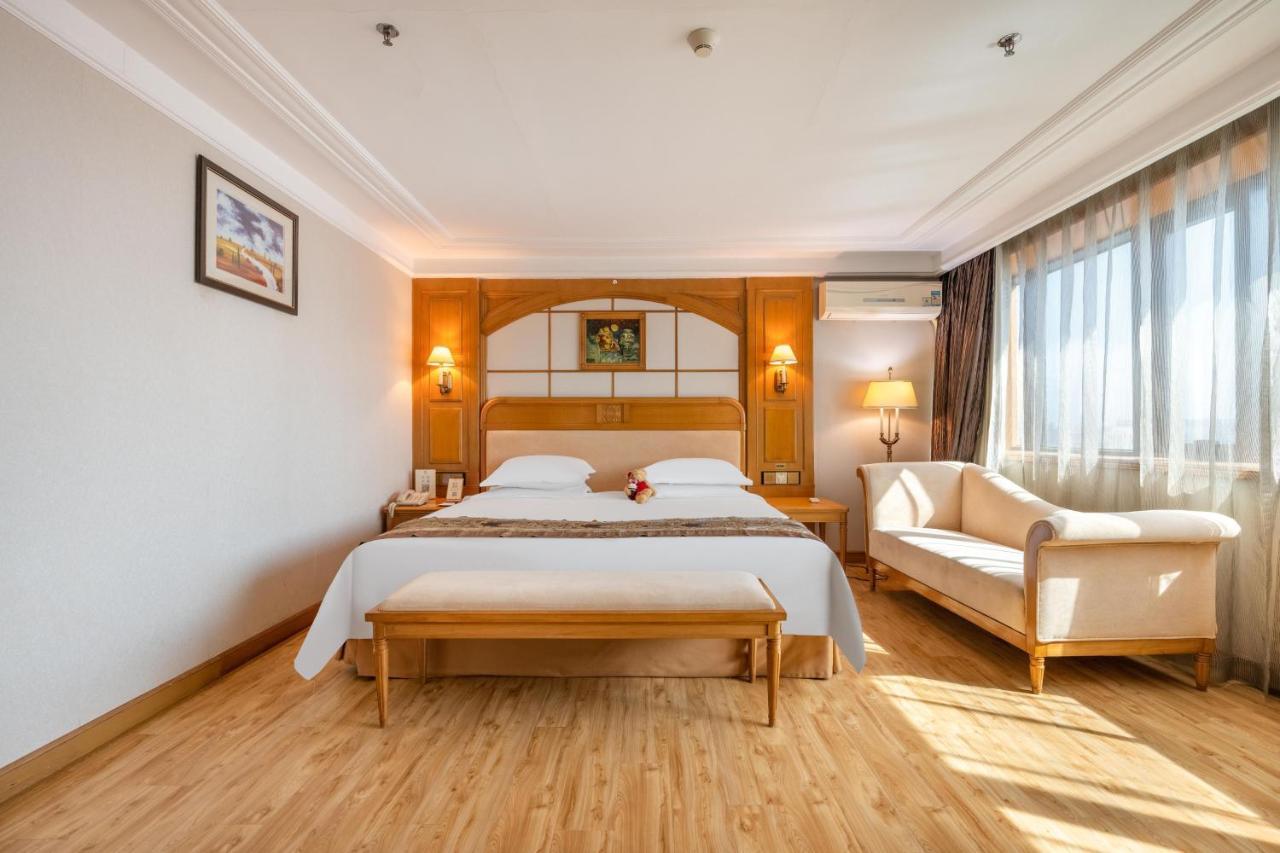 Hotel Silverland Ντονγκουάν Εξωτερικό φωτογραφία