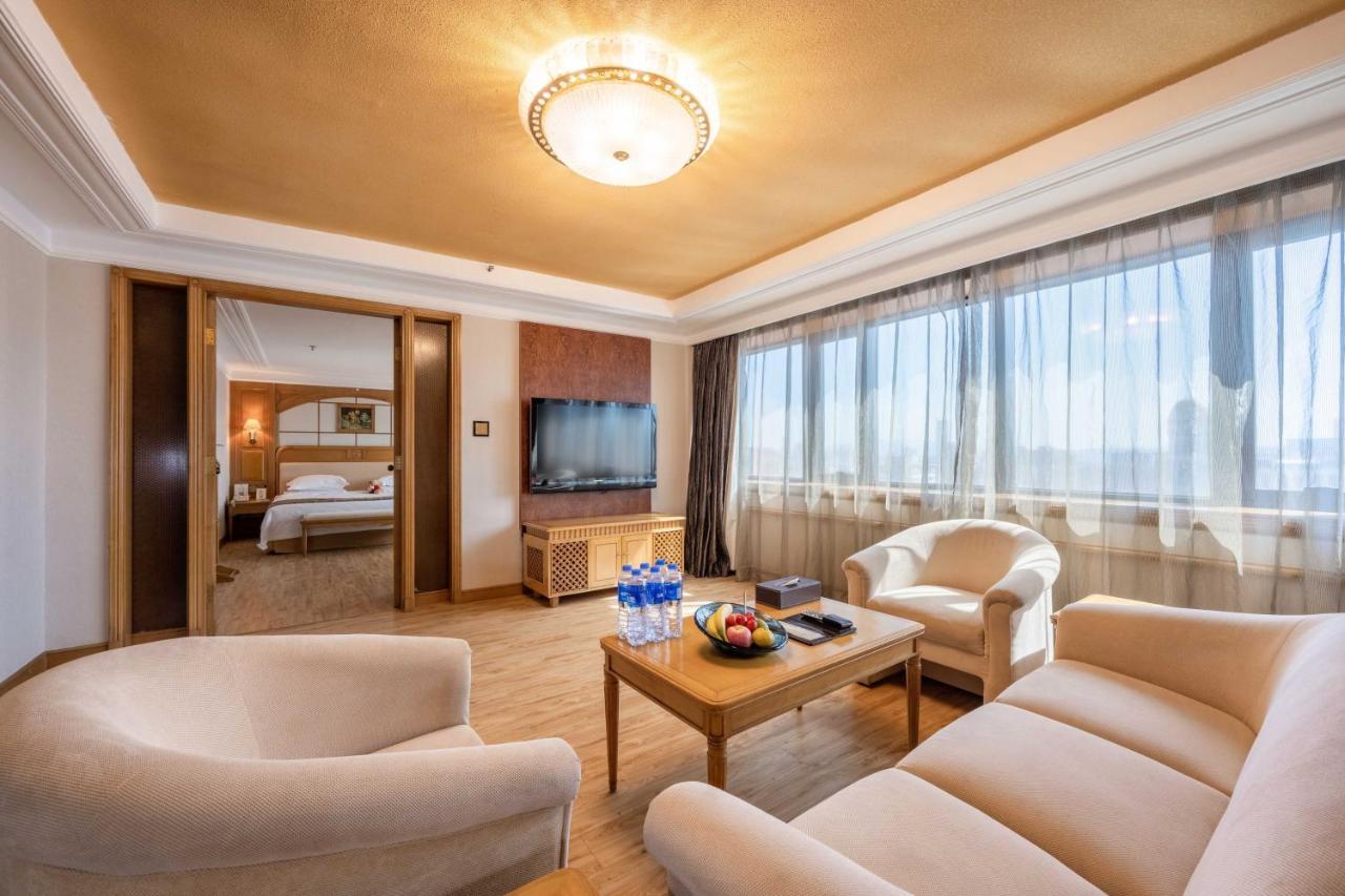 Hotel Silverland Ντονγκουάν Εξωτερικό φωτογραφία