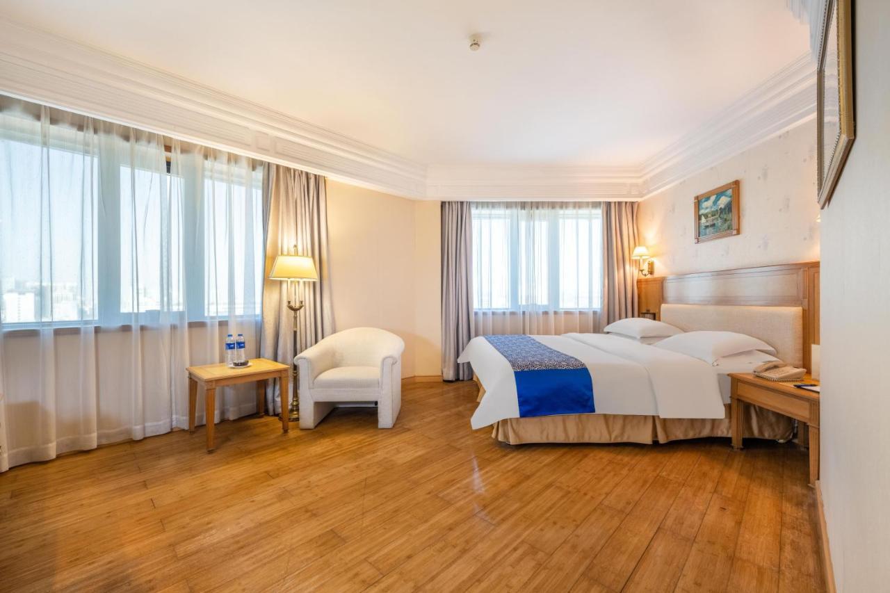 Hotel Silverland Ντονγκουάν Εξωτερικό φωτογραφία