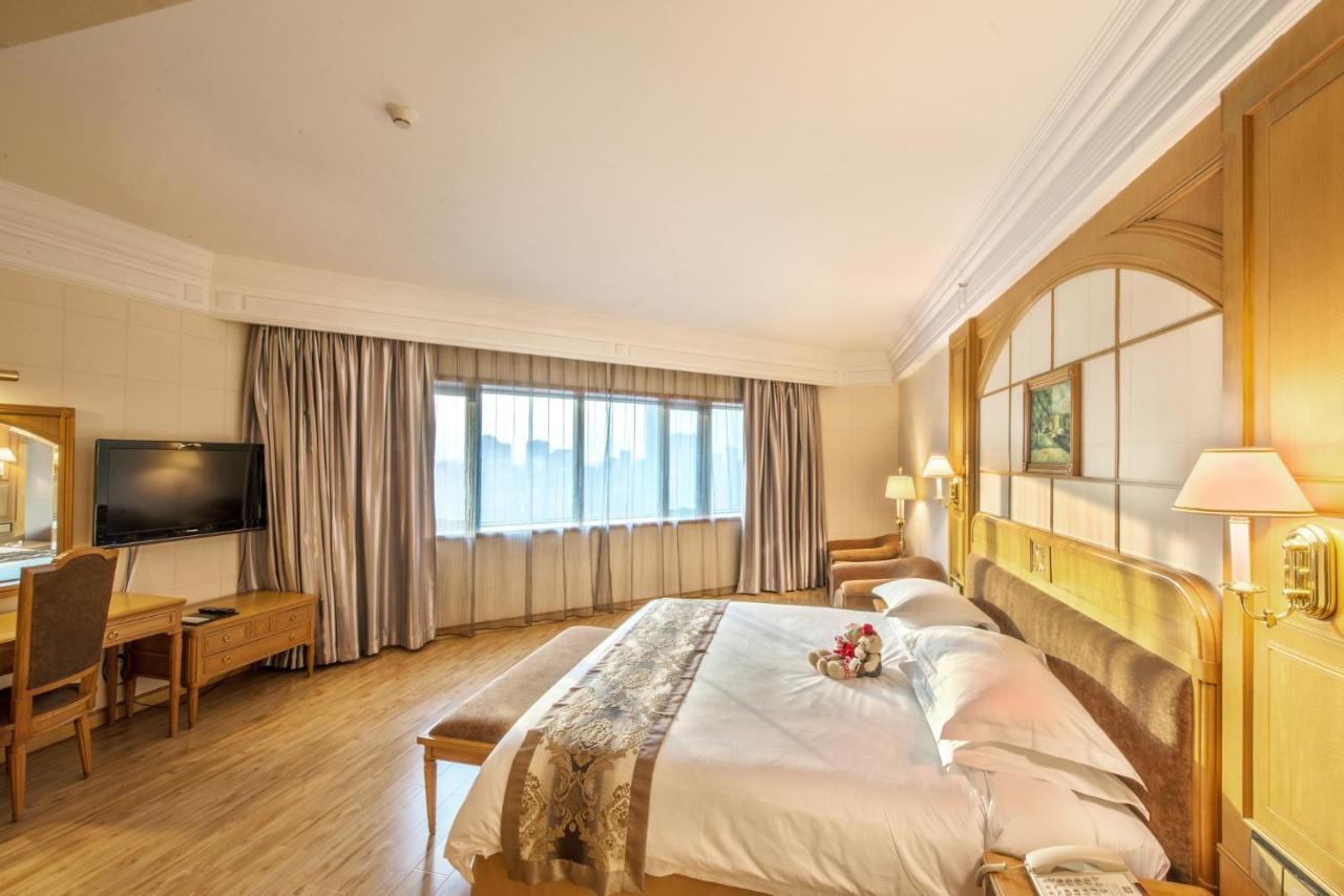 Hotel Silverland Ντονγκουάν Εξωτερικό φωτογραφία