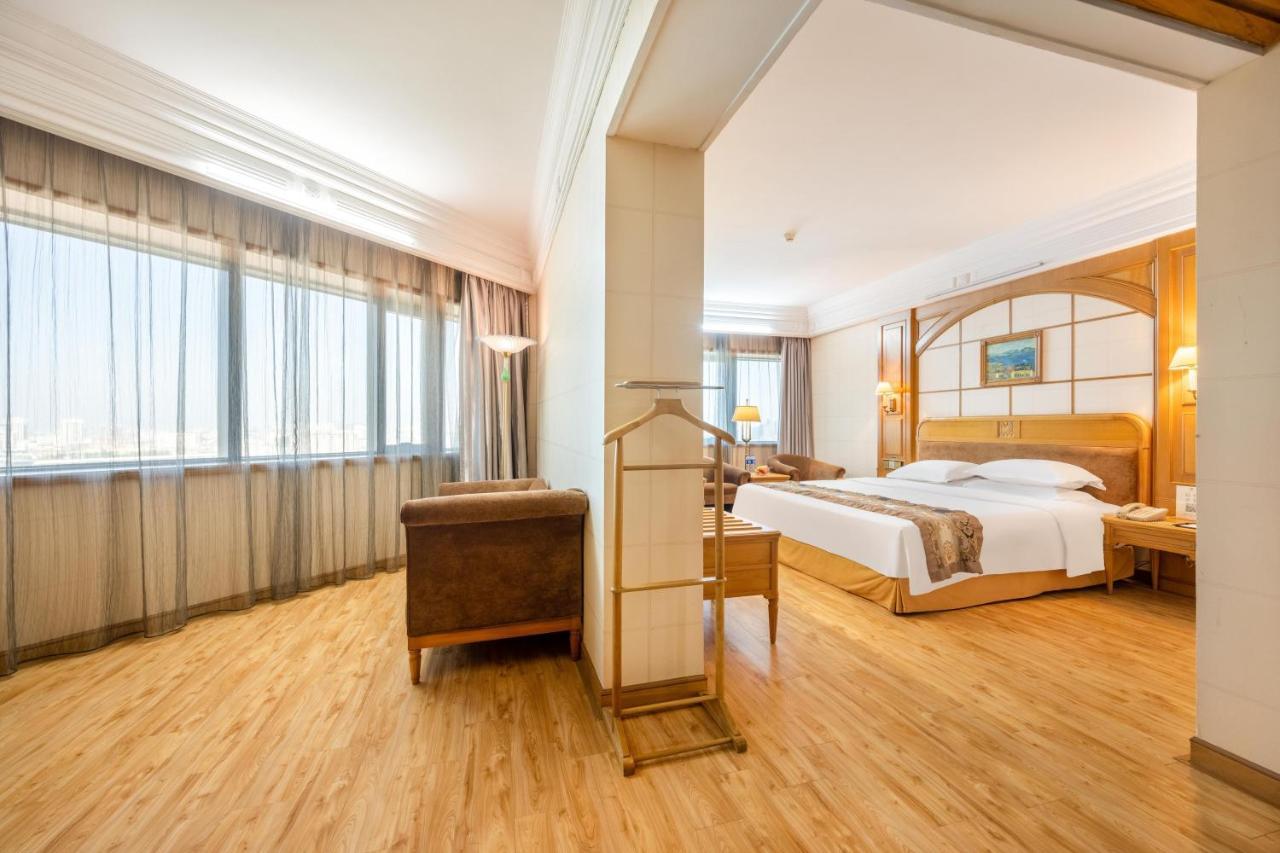 Hotel Silverland Ντονγκουάν Εξωτερικό φωτογραφία